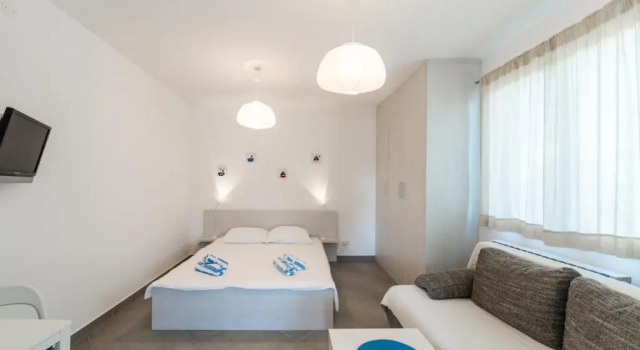 Студия Apartments Keran