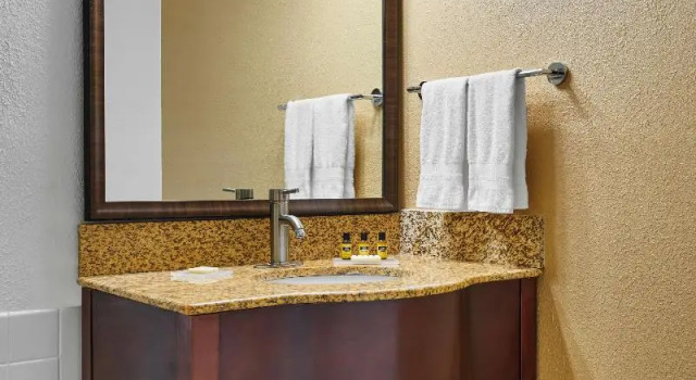 Номер Standard Best Western Plus Milwaukee Airport Hotel & Conference Center