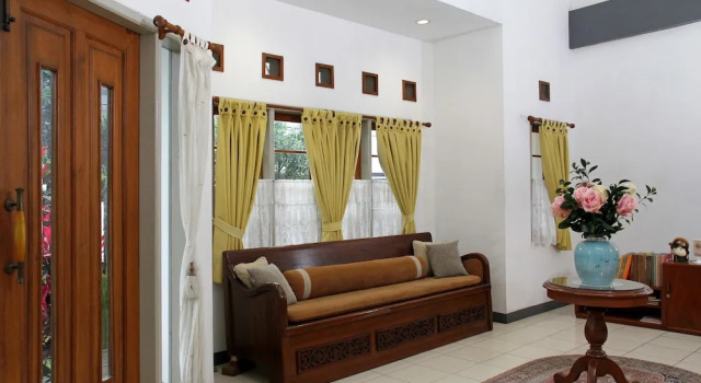 Rumah Asri Bed And Breakfast, Rezervasyon Otel Bandung Kidul Bandung