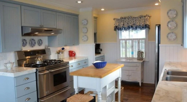 Sea Cliff 3 Br cottage by RedAwning, Prenota Casa vacanze Lincoln City 