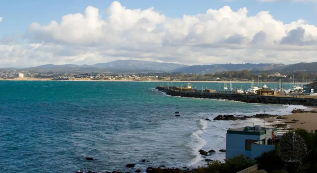 Номер Standard с балконом и с видом на гавань Monterey Bay Inn