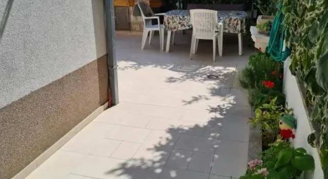 Apartments Smiljana, Забронировать Апартаменты/квартира Отели Макарска с парковкой, Парковка