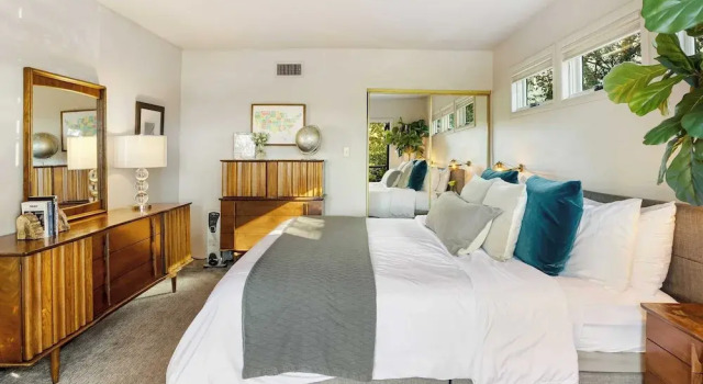Spanish Revival Charm in Silver Lake w/ Patio, BBQ & Walkable Location Maltman Manor by Avantstay