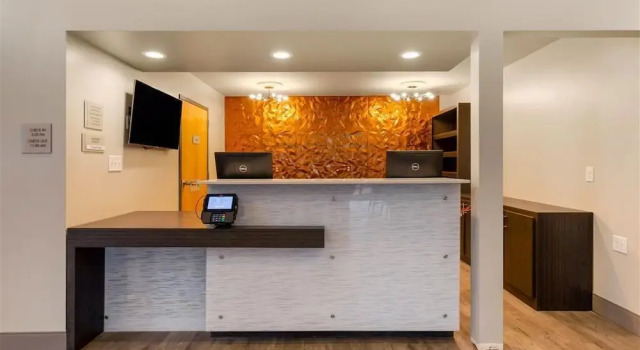 Econo Lodge, Rezerwuj Hotel Bowling Green 