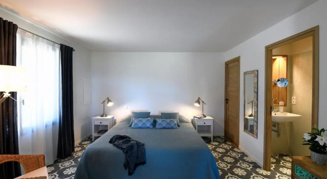 Mas des Olives, Rezerwuj Hotel Hotele w Mont Ventoux z basenem, Basen