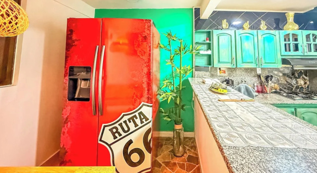 Семейный коттедж Laureles Co-Living Casa 5 habitaciones