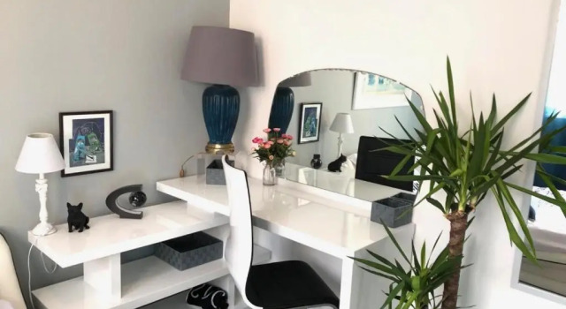Beau 3 pièces, 7 pers, 2 terrasses, centre, calme, sécurité, Забронировать Апартаменты/квартира Отели Ниццы с парковкой, Парковка