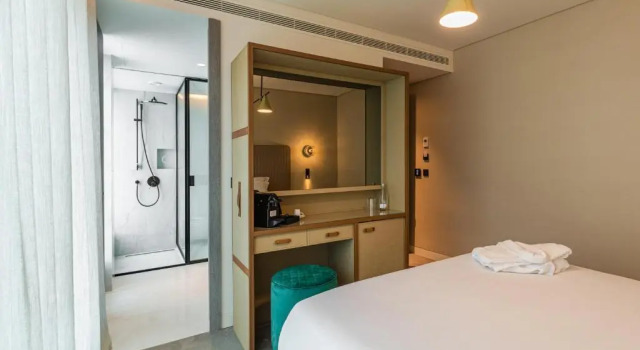 Двухместный номер с балконом LUSTER Hotel