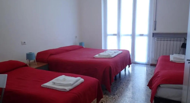 Четырёхместный номер Economy Hotel Brivio