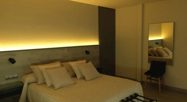 Трёхместный номер Superior Hotel Oasis Plaza