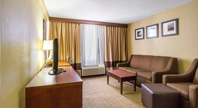 Двухместный люкс Comfort Inn Cleveland Downtown