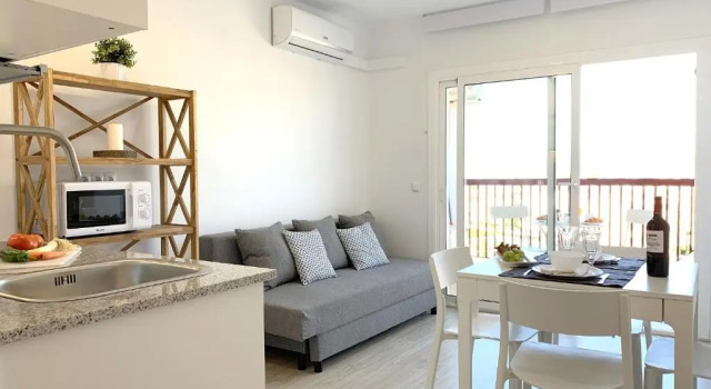 Apartamento 1ª Linea de Mar -WIFI- Aire Acondicionado