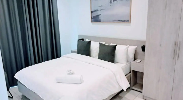 Unique 2 BDR Apartment at Loxwood House With Rooftop Pool and Gym, Prenota Appartamento Hotel a Greater Accra con piscina, Piscina