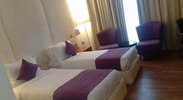 Millennium Inn, Забронировать Отель Отели Аллахабад 4 звезды, 4*