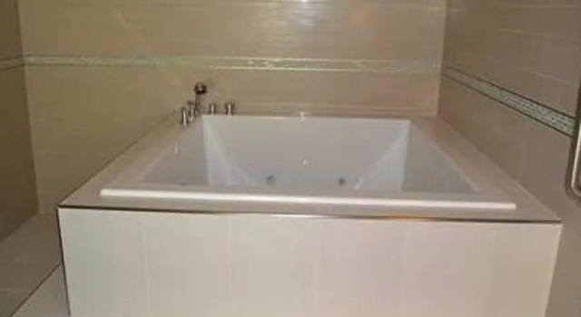 Люкс с видом на воду Hampton Inn & Suites Edgewood/Aberdeen-South