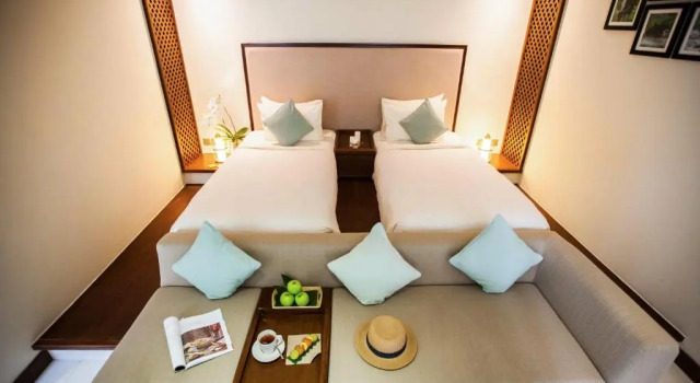 Двухместный номер Pool Superior Almanity Hoi An Resort & Spa
