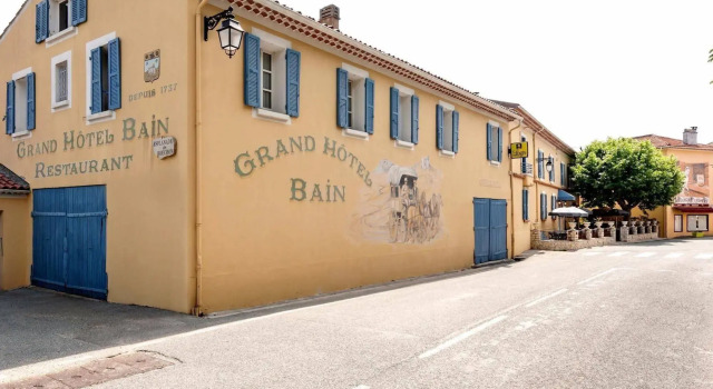 Logis Grand Hotel Bain, Забронировать Отель Ком-сюр-Артюби Artuby Verdon