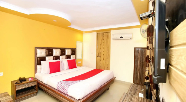 OYO 5956 Hotel Continental Inn 42, Varaa Hotelli Hotellit Chandigarh Region aamiaisella, Aamiainen