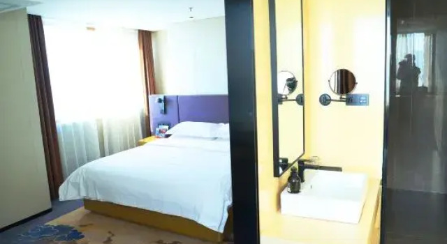 Люкс Dongfang Ruyi Hotel