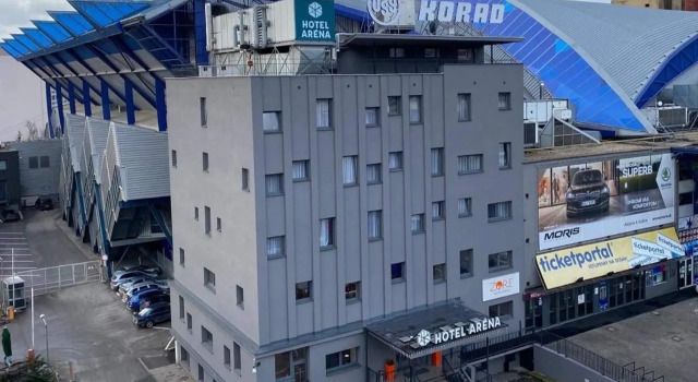 Hotel Arena, Rezervovat Hotel Hotely v Košický kraj s parkováním, Parkování