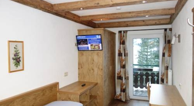 Appartement Berghof, Забронировать Апартаменты/квартира Хинтерглемм Зальбах-Хинтерглемм, рядом с Канатная дорога Хохальмбан