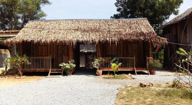 Sva Guesthouse, Забронировать Отель Отели Сиануквиль 3 звезды, рядом с Пляж Otres Beach, 3*