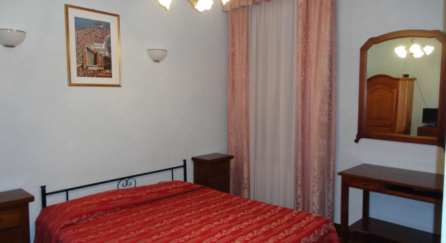 Residenza Grisostomo, Забронировать Отель Каннареджо Венеция, рядом с Accademia Bridge