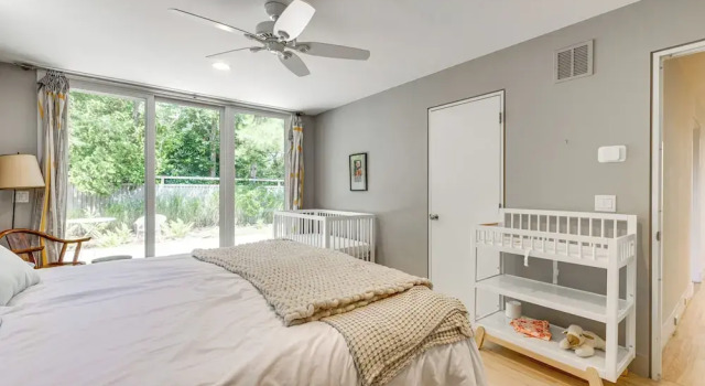 Hamptons Home w/ Private Pool, 1 Mi to Beach!, Buchen Sie Hotel Wainscott Woods The Hamptons