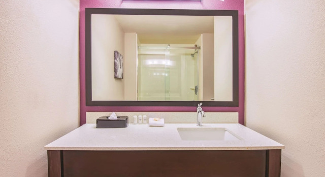 Люкс Deluxe c 1 комнатой La Quinta by Wyndham York