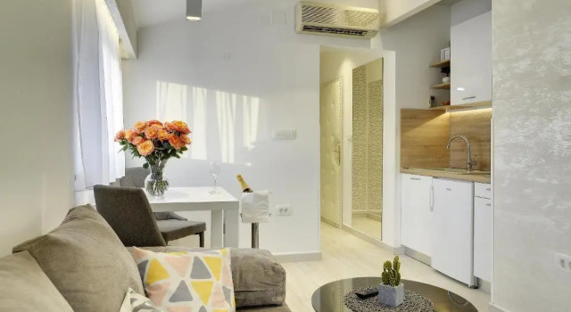 Apartments Zanetti 2, Забронировать Апартаменты/квартира Отели Пьешчана-Увала с парковкой, Парковка