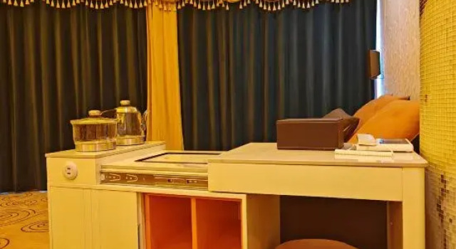 Люкс Luxury Xinxiang Xinnuo Hotel