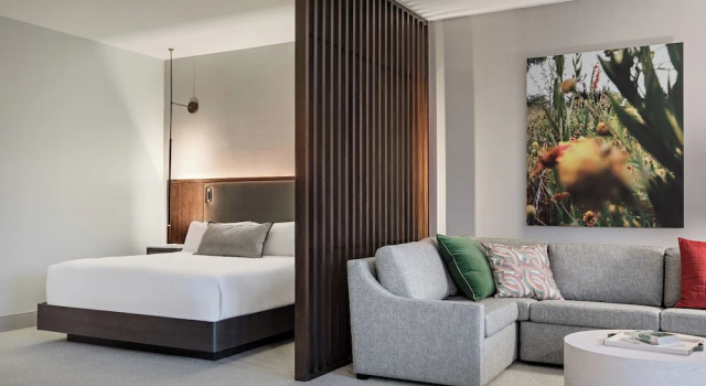Двухместный люкс с балконом HALL Park Hotel, Autograph Collection