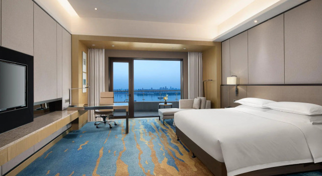 Двухместный номер Classic с видом на реку InterContinental Wuhan by IHG