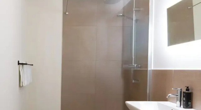Люкс c 1 комнатой Limehome Kortrijk Gentsestraat