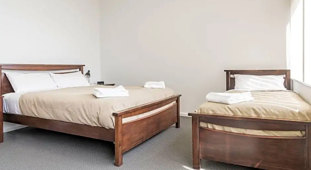 Номер Economy Somerset Hotel