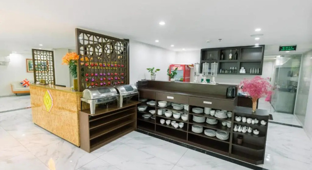 New Century Hotel, Забронировать Отель Отели Кау Гиай с парковкой, Парковка