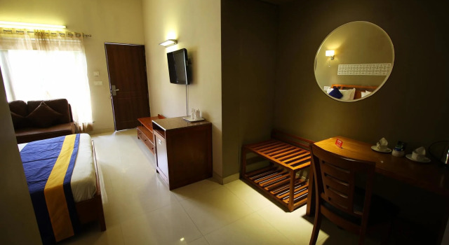 OYO 1968 Hotel Krishna Park Resort, Varaa Lomakeskus Lomahotellit kohteessa Gujarat, Lomakeskus