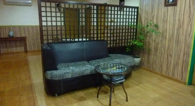 7 Hung Hung Inn, Забронировать Отель Отели Кота-Кинабалу с парковкой, рядом с KK Esplanade, Парковка