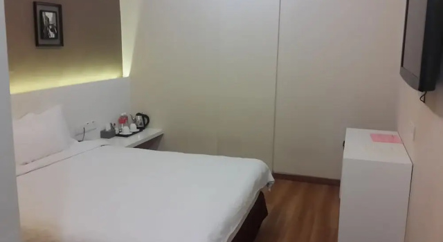 Номер Standard Avida Hotel