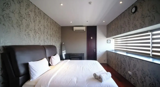 Strategic And Spacious 2Br At Sumatra36 Apartment, Book Apartment Apartments in Surabaya, near Tunjungan Mall, Apartment