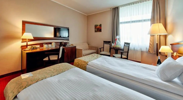 Двухместный номер Standard Grand Royal Hotel