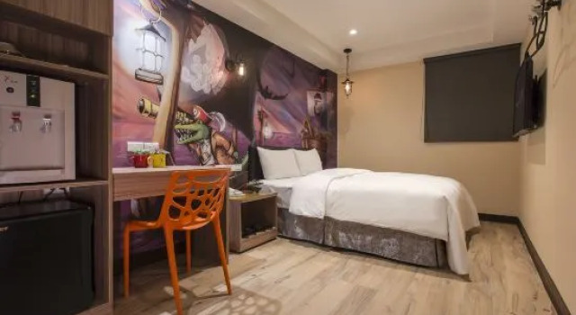 Номер Business The Young Hotel