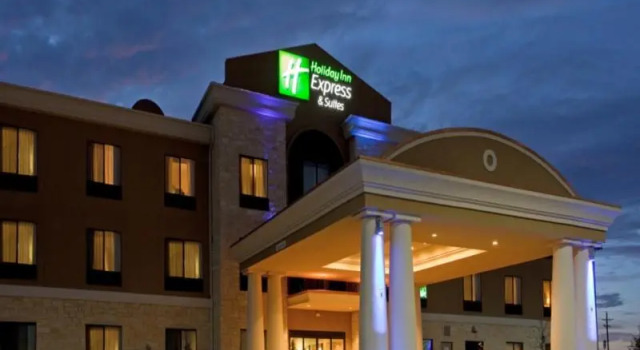 Люкс Standard Holiday Inn Express Hotel & Suites Amarillo South by IHG
