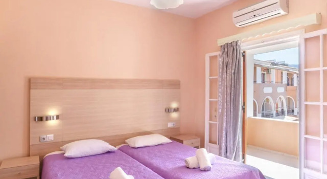 Dora Apartment Pagoi 1, Забронировать Апартаменты/квартира Афон 