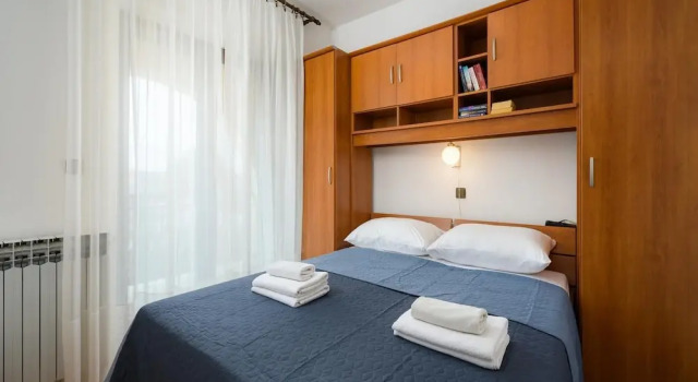 Graceful Apartment With Barbecue Area