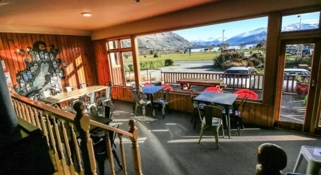 Трёхместный номер Standard Haka House Wanaka