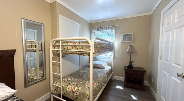 Семейные апартаменты с балконом ELIS APARTMENT