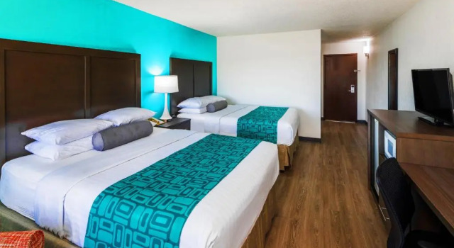 Четырёхместный номер Standard Howard Johnson by Wyndham Beaufort/Parris Island