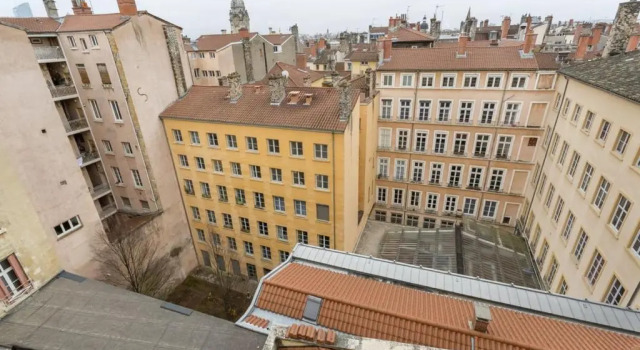 Capucins - 2 chambres et un bureau au calme - - Appartement 2beapart, Забронировать Апартаменты/квартира 01. Отель-де-Виль Лион, рядом с Jardin Publique La Cerisaie