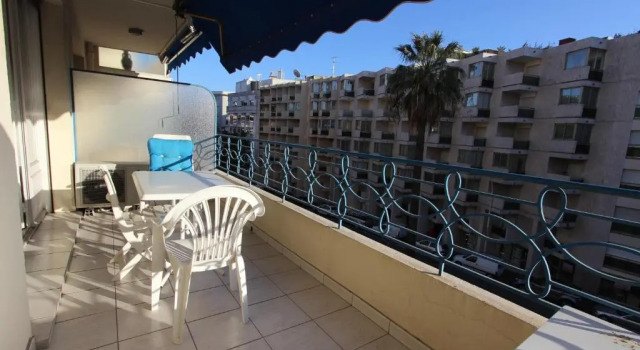 Студия Superior Appartements Medicis